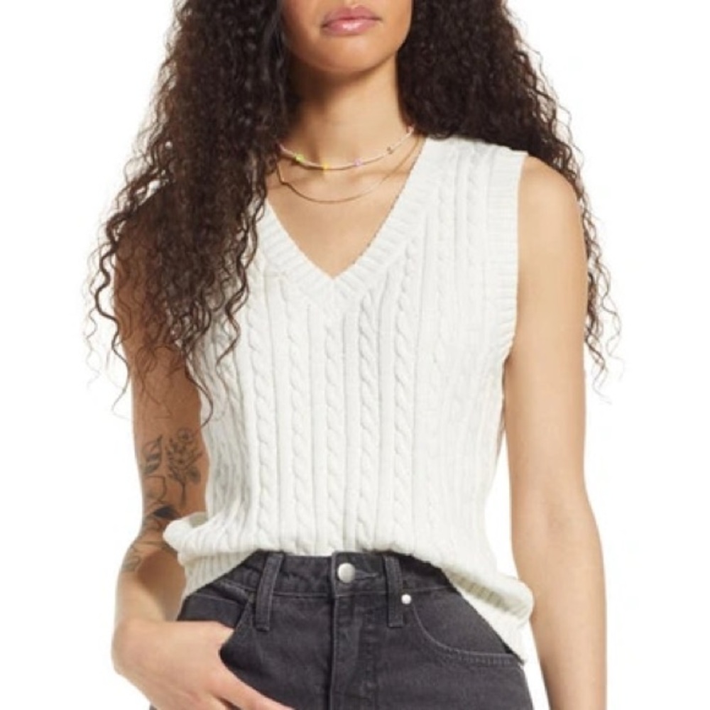 BP White Cable Knit Sleeveless Sweater